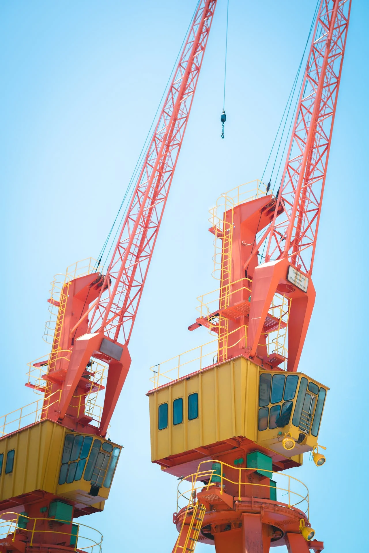 Container crane idling